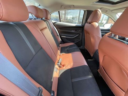 Used 2024 MAZDA MAZDA3 s image 19