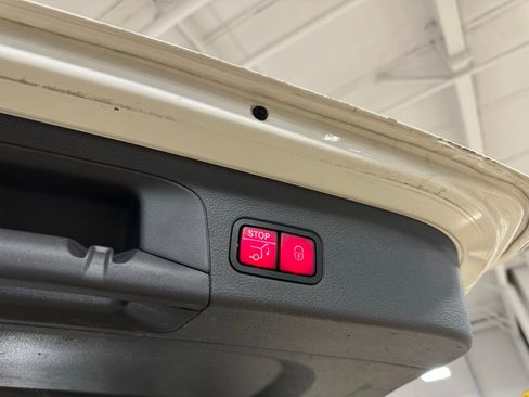 Used 2020 Mercedes-Benz GLS 450 4MATIC image 40