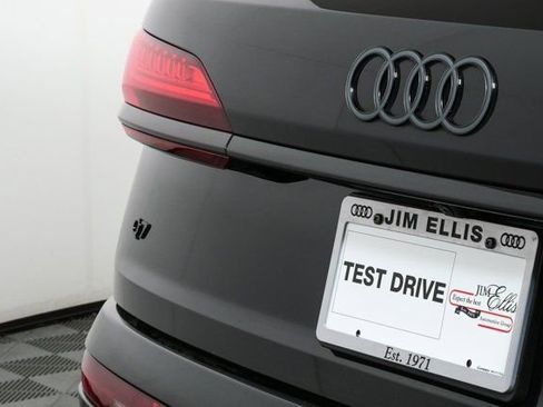 Used 2025 Audi Q7 2.0T Premium Plus w/ Premium Plus Package image 38