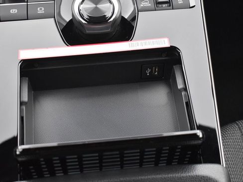 Certified 2025 Subaru Solterra Premium image 21