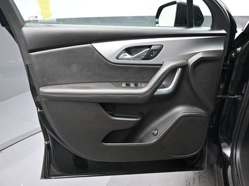 Used 2020 Chevrolet Blazer LT image 9