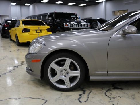 Used 2009 Mercedes-Benz S 550 image 18