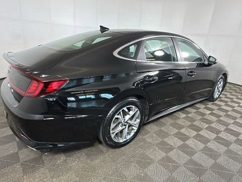 Used 2023 Hyundai Sonata SEL FWD image 3