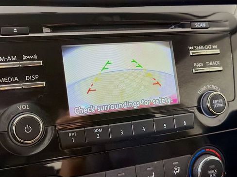 Used 2016 Nissan Rogue S image 15