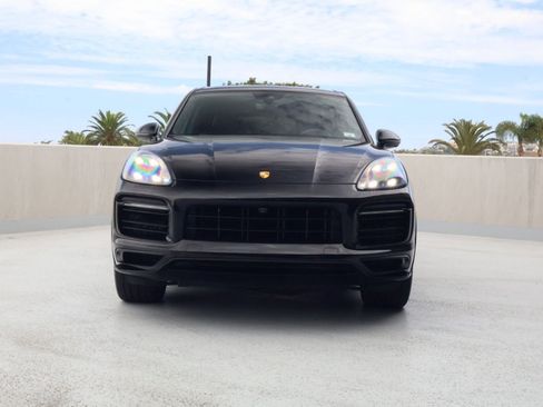 Certified 2023 Porsche Cayenne GTS w/ Premium Package Plus AWD/4WD image 6