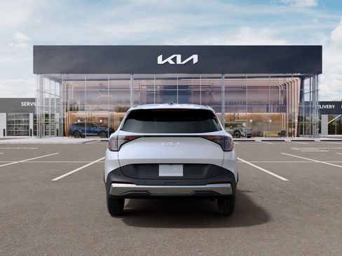 New 2026 Kia Sportage LX FWD image 5