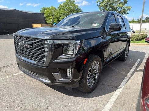 Used 2024 GMC Yukon Denali Ultimate AWD/4WD image 4
