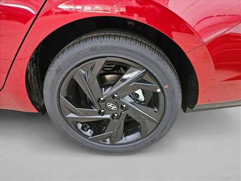 New 2026 Hyundai Elantra SEL Sport Premium image 10