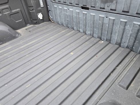 Used 2021 GMC Sierra 1500 AT4 w/ Driver Alert Package I AWD/4WD image 6