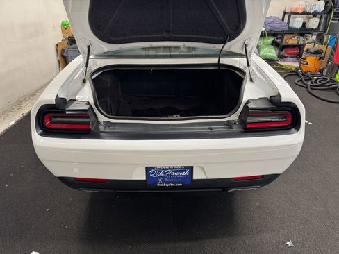 Used 2018 Dodge Challenger R/T w/ Driver Convenience Group image 6