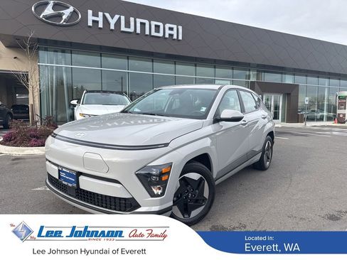 Certified 2024 Hyundai Kona SE FWD image 1