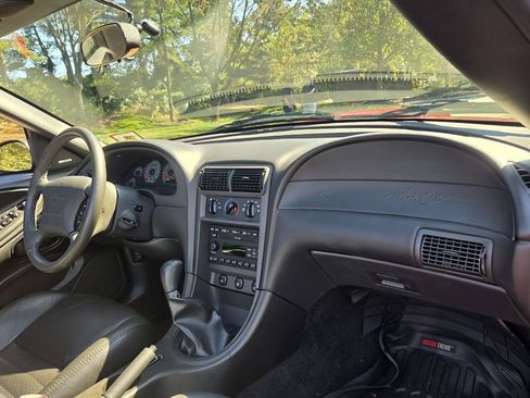 Used 2001 Ford Mustang GT image 25