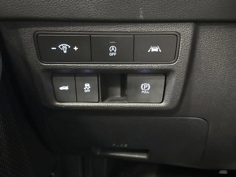 Used 2023 Hyundai Sonata SE w/ Cargo Package image 21