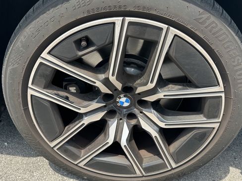 Used 2024 BMW 760i xDrive AWD/4WD image 13
