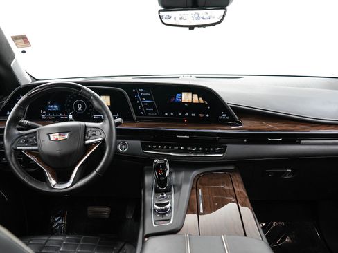 Used 2023 Cadillac Escalade Sport Platinum AWD/4WD image 19