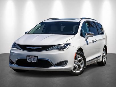 Used 2019 Chrysler Pacifica Limited