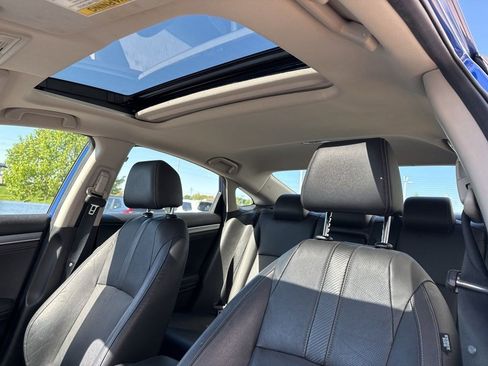 Used 2018 Honda Civic EX-L image 8