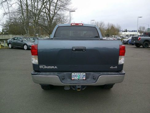 Used 2010 Toyota Tundra 4x4 CrewMax image 4