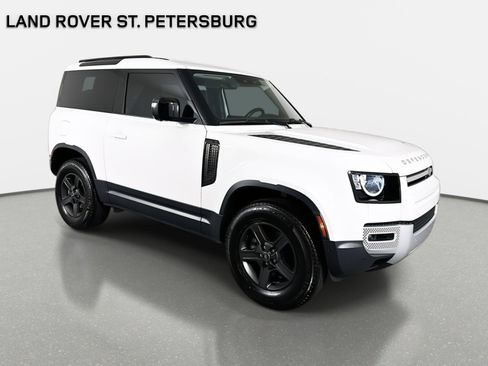 Certified 2023 Land Rover Defender 90 S image 4