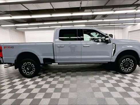 Used 2024 Ford F350 Platinum w/ FX4 Off-Road Package image 14