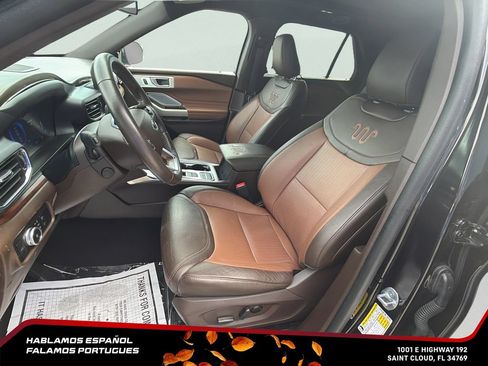 Used 2023 Ford Explorer King Ranch w/ Technology Package RWD image 12