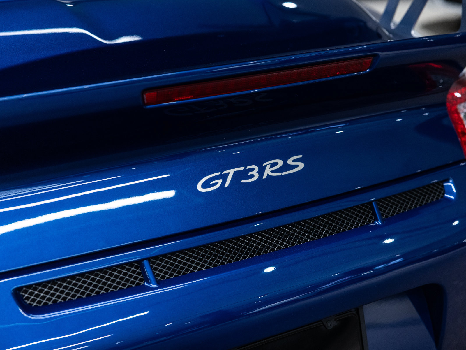 Used 2010 Porsche 911 GT3 RS RWD image 22