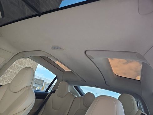 Used 2019 Tesla Model X Long Range AWD/4WD image 37