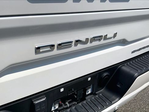 Used 2025 GMC Sierra 1500 Denali Ultimate AWD/4WD image 33