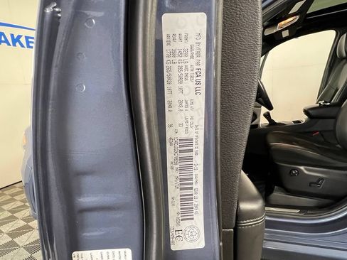 Used 2019 Dodge Durango GT w/ Blacktop Package AWD/4WD image 37