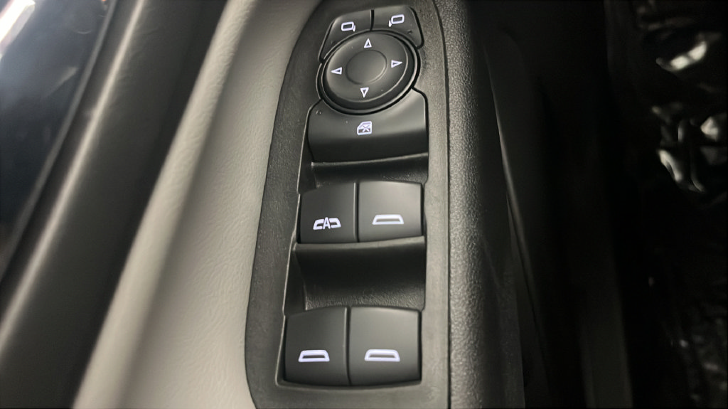 Used 2022 Chevrolet Equinox LT w/ Driver Convenience Package AWD/4WD image 30