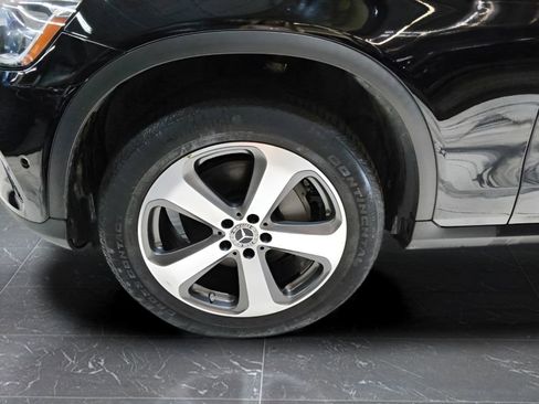 Used 2022 Mercedes-Benz GLC 300 4MATIC Coupe image 10