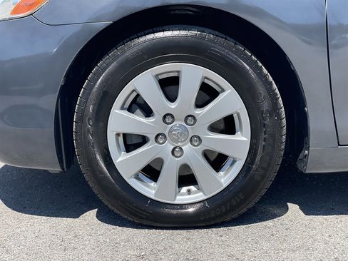 Used 2007 Toyota Camry XLE FWD image 36