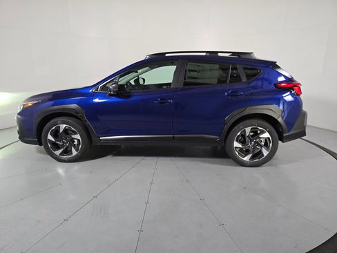New 2025 Subaru Crosstrek 2.5i Limited w/ Popular Package #3A image 2