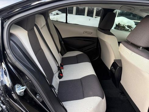 Used 2025 Toyota Corolla LE image 12