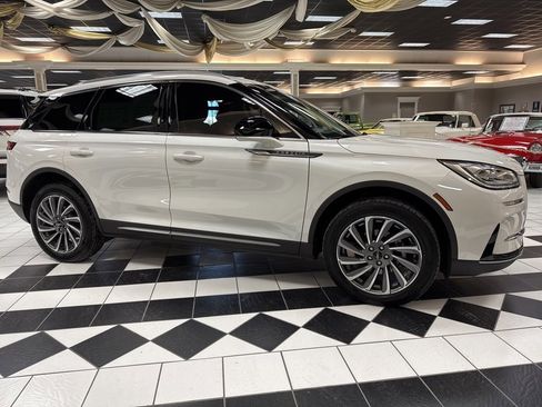 Certified 2023 Lincoln Corsair Reserve image 23