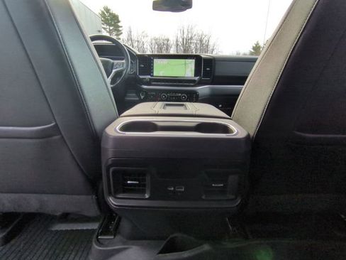 Used 2022 Chevrolet Silverado 1500 LT Trail Boss w/ Convenience Package II image 22