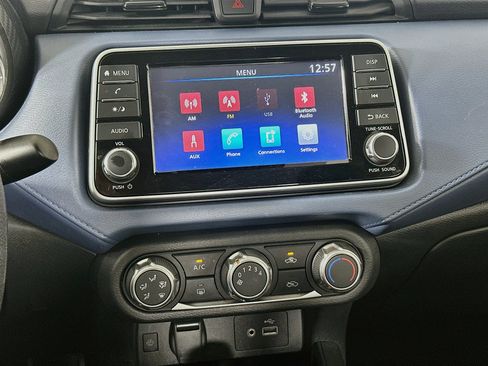 Used 2025 Nissan Versa SV FWD image 23