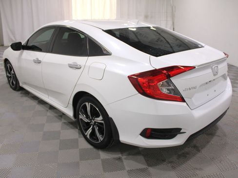 Used 2017 Honda Civic Touring image 28