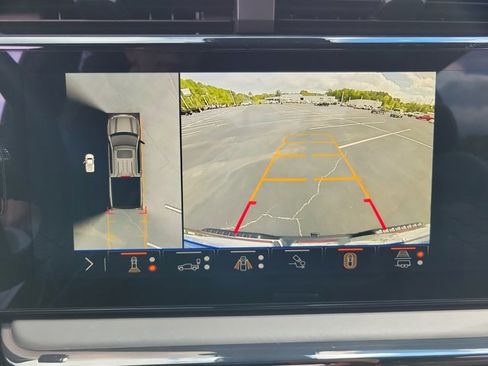 Used 2024 GMC Sierra 1500 AT4X image 18