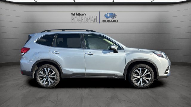 Used 2022 Subaru Forester Limited AWD/4WD image 3