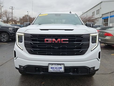 Used 2025 GMC Sierra 1500 Elevation w/ Preferred Package image 2
