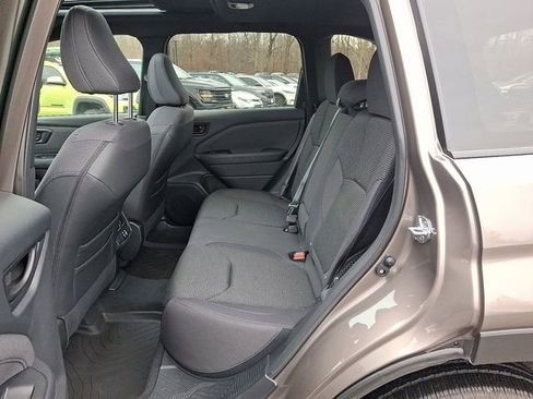 Used 2025 Subaru Forester Premium image 10