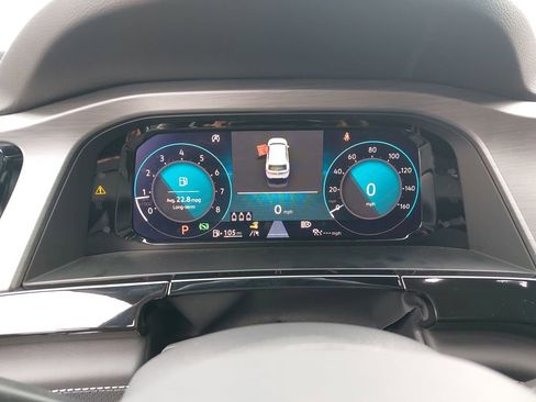 Used 2025 Volkswagen Atlas Cross Sport SE image 35