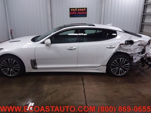 Used 2018 Kia Stinger Premium image 1