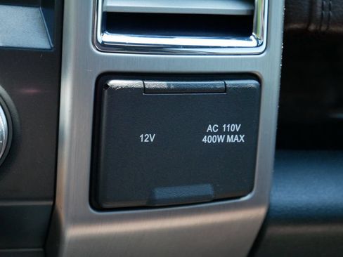Used 2015 Ford F150 Platinum w/ Equipment Group 701A Luxury AWD/4WD image 28