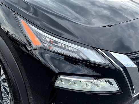 Used 2023 Nissan Rogue SV AWD/4WD image 33