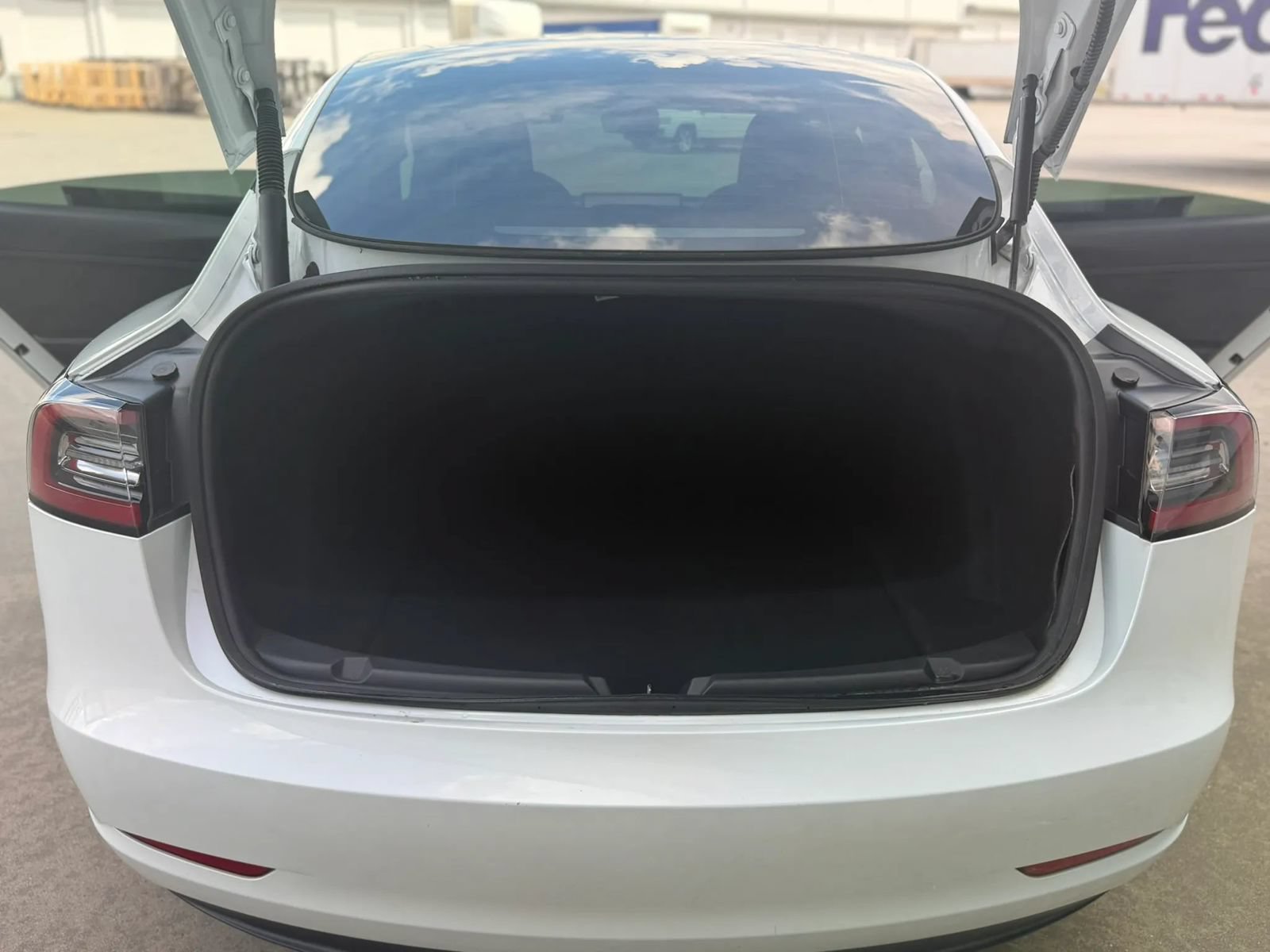 Used 2023 Tesla Model 3 Standard Range RWD image 19
