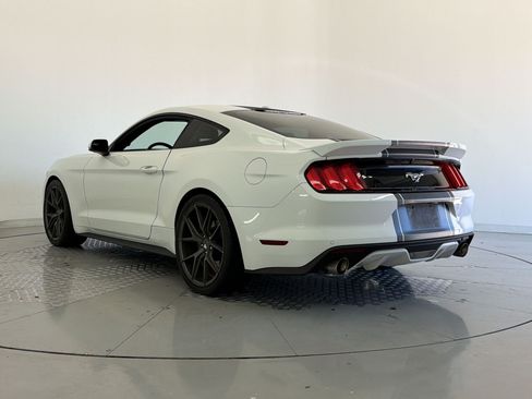 Used 2017 Ford Mustang Premium RWD image 3