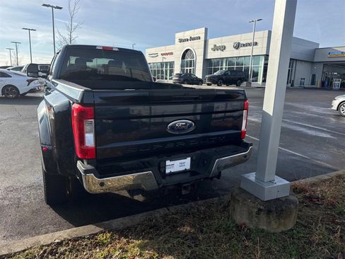 Used 2017 Ford F350 Lariat w/ Lariat Ultimate Package image 5