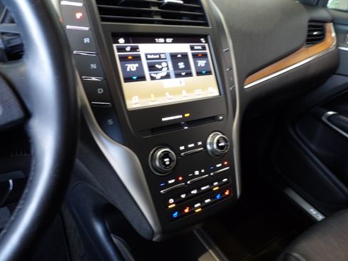 Used 2016 Lincoln MKC Reserve AWD/4WD image 12
